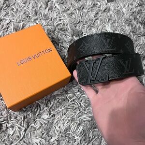 Louis Vuitton Belt Black 105cm (42 in) LV Initiales 40mm Matte Black Belt